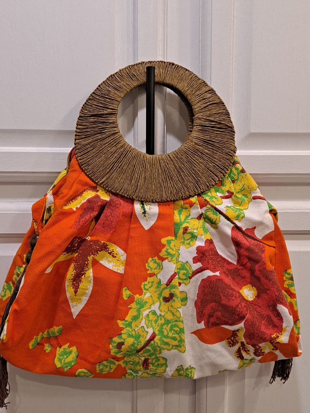 Icing Orange Red Yellow Green Floral Tote w/Woven Round Handle Wooden Beads Bag